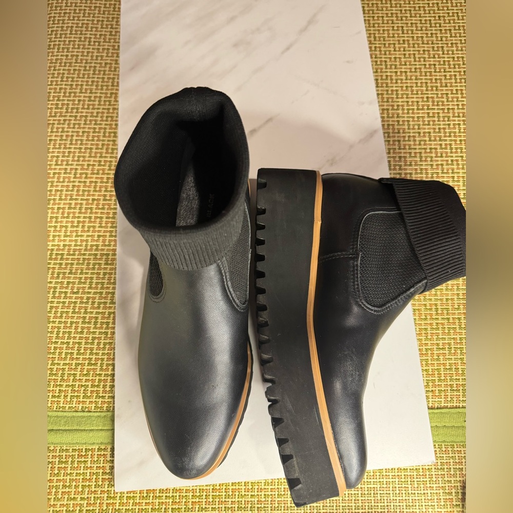 Retro Festival ALL BLACK Platform Black slip on Boots sz 40 / 9.5